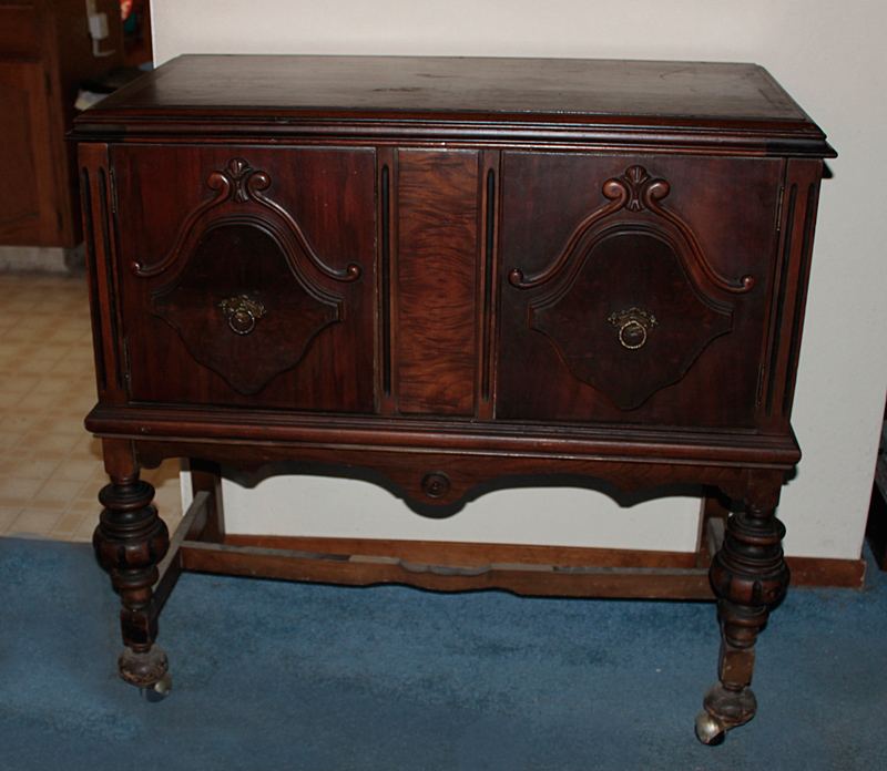 Antique Sideboard/buffet 