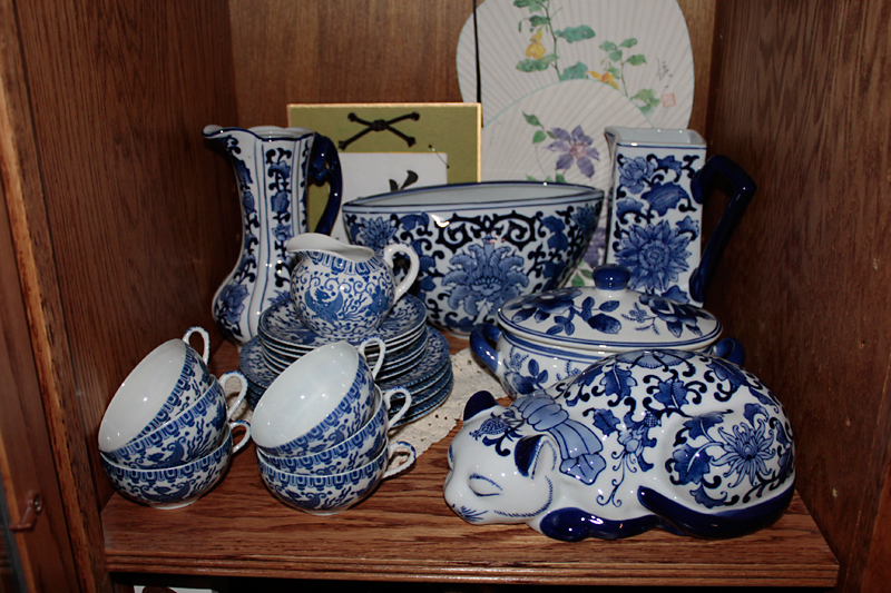 Seymour Mann ceramics